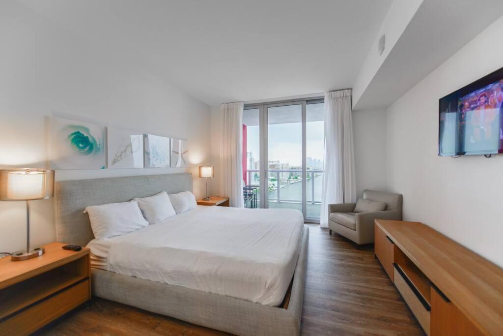 Cozy 1Br Condo Beachwalk Resort Hallandale Beach Exterior foto
