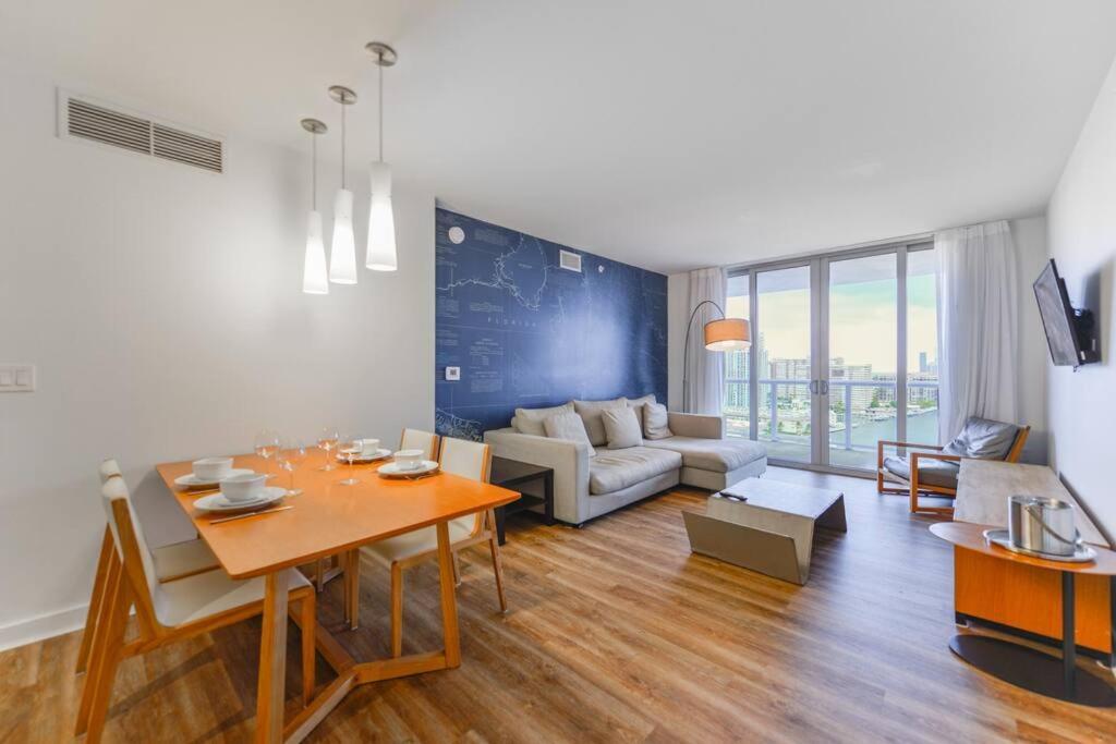 Cozy 1Br Condo Beachwalk Resort Hallandale Beach Exterior foto
