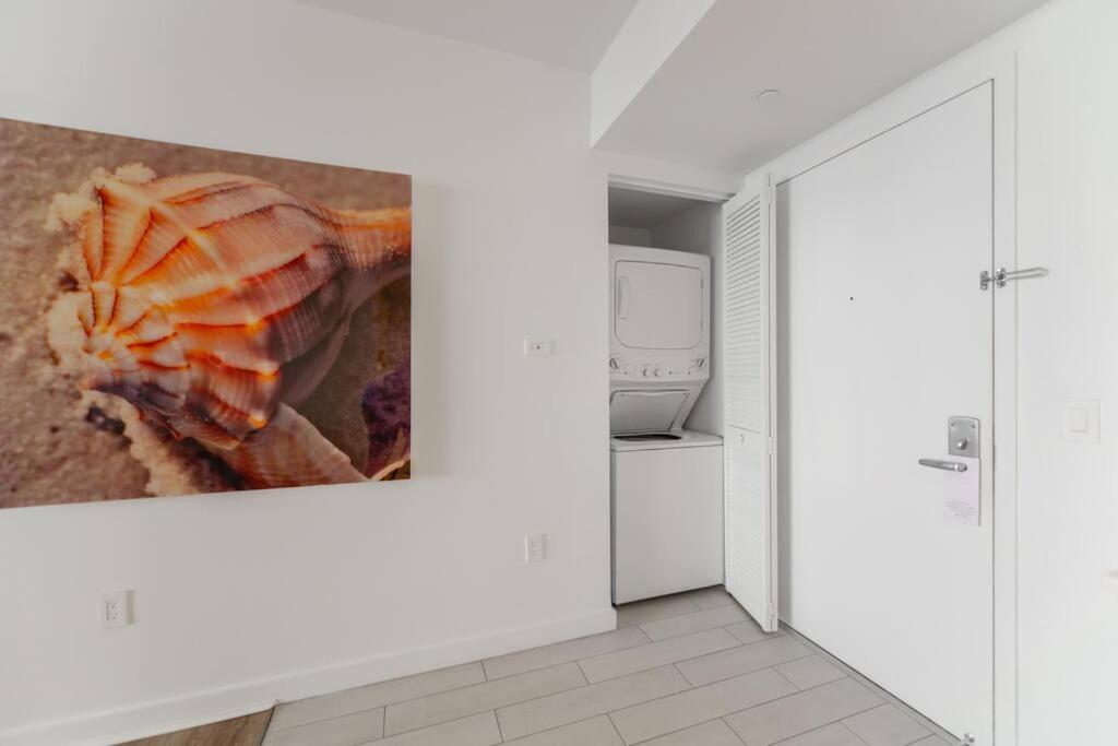 Cozy 1Br Condo Beachwalk Resort Hallandale Beach Exterior foto